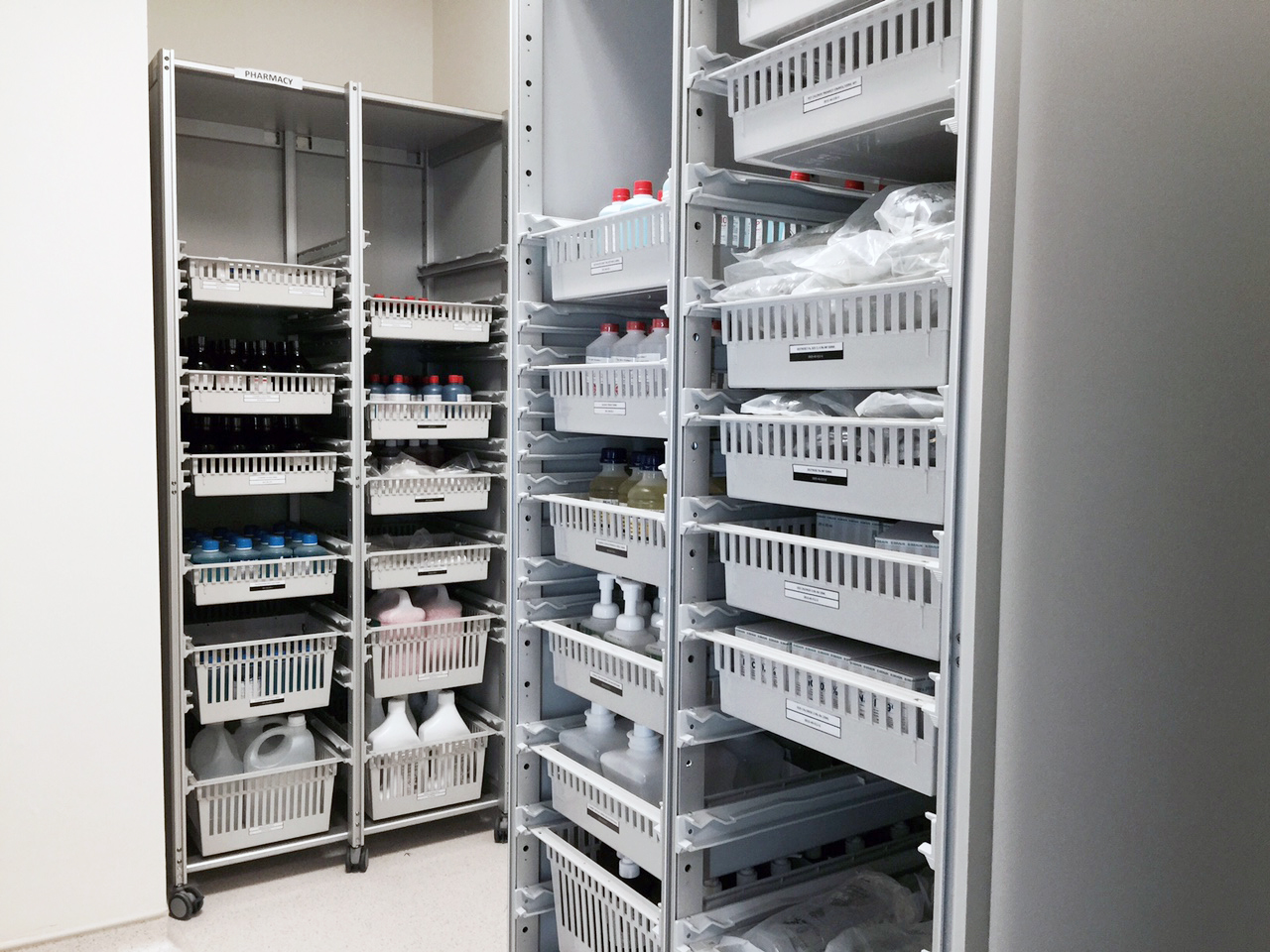 Medication Cabinet with or without safe - Francehopital